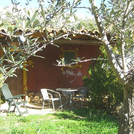 Apartamentos Rurales Candela Cañamero Kültér fotó