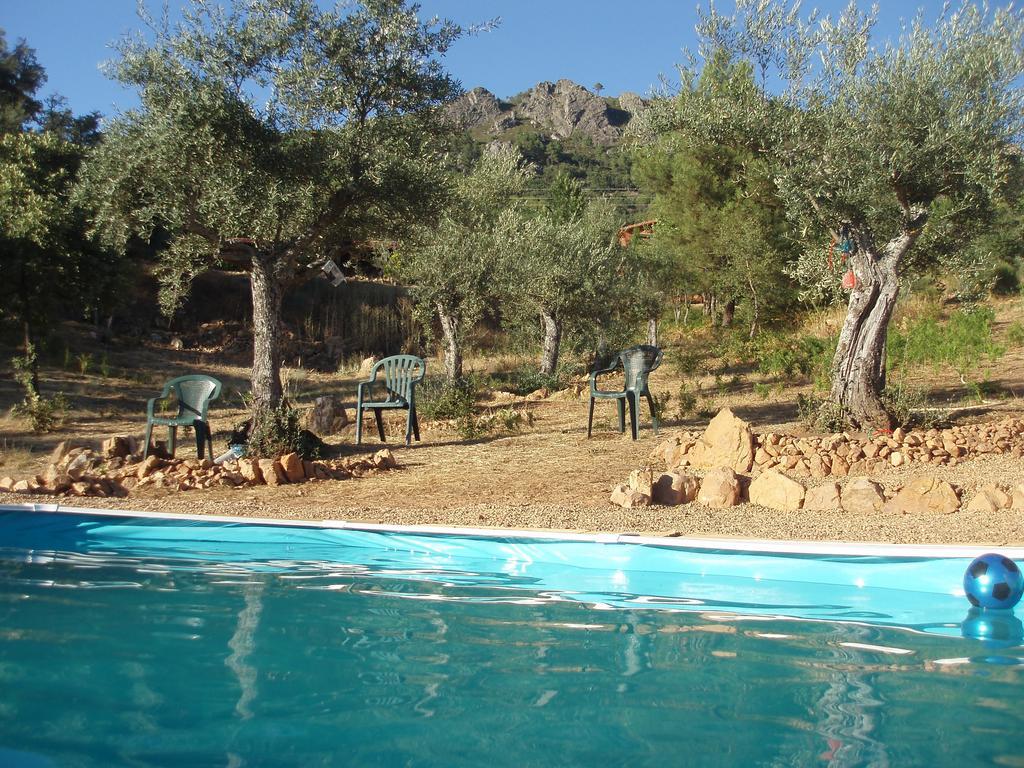 Apartamentos Rurales Candela Cañamero Szoba fotó